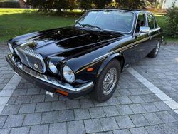 Schwarz Gebraucht 1992 Jaguar XJ12 Limousine | 25.580 €