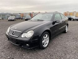 Schwarz Gebraucht 2006 Mercedes C200 | 4.990 € (Etwas zu teuer)