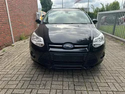 Schwarz Gebraucht 2011 Ford Focus Trend Kombi | 6.200 € (Fairer Preis)