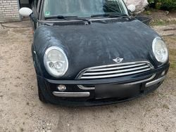 Schwarz Gebraucht 2002 Mini Cooper Kleinwagen | 700 €