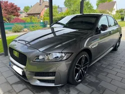 Grau Gebraucht 2016 Jaguar XF R-Sport Limousine | 21.000 € (Fairer Preis)