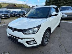 Weiß Gebraucht 2018 Ssangyong (KGM) Tivoli Sapphire SUV | 6.900 €