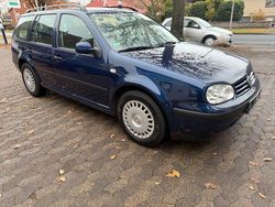 Blau Gebraucht 1999 VW Golf IV Basis Kombi | 4.000 € (Teuer)