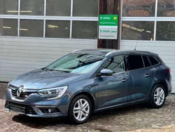 Grau Gebraucht 2018 Renault Mégane GrandTour LIMITED Kombi | 11.300 € (Fairer Preis)