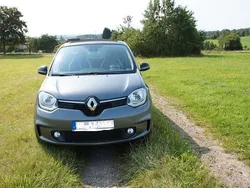 Grau Gebraucht 2022 Renault Twingo Urban Night Kleinwagen | 13.200 € (Fairer Preis)