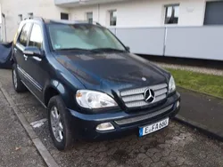Schwarz Gebraucht 2003 Mercedes ML350 SUV | 2.200 € (Superpreis)
