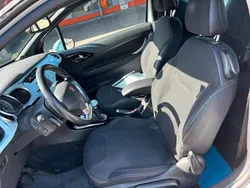 Weiß Gebraucht 2010 Citroën DS3 Kleinwagen | 1.750 €