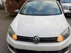 Weiß Gebraucht 2010 VW Golf VI Sportline Kleinwagen | 4.800 € (Etwas zu teuer)