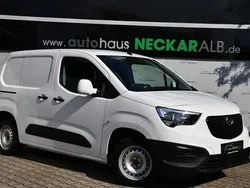 Weiß Gebraucht 2021 Opel Combo Edition Van / Kleinbus | 15.480 € (Guter Preis)