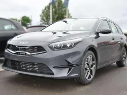 Pentametal metallic Neu 2025 Kia Ceed Sportswagon 3 Kombi | 29.930 € (Fairer Preis)