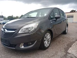 Grau Gebraucht 2015 Opel Meriva Style Van / Kleinbus | 8.250 € (Fairer Preis)