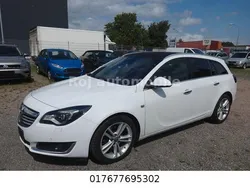 Weiß Gebraucht 2015 Opel Insignia Sport Kombi | 5.650 € (Guter Preis)