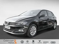 Polsterfarbe: schwarz Gebraucht 2020 VW Polo Highline Limousine | 17.250 € (Fairer Preis)