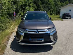 Braun Gebraucht 2018 Mitsubishi Outlander Edition+ SUV | 17.600 € (Fairer Preis)