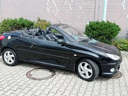 Schwarz Gebraucht 2002 Peugeot 206 CC Cabrio | 3.100 € (Teuer)