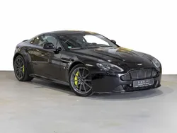 Aston Martin V12 Vantage