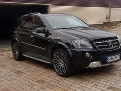Schwarz Gebraucht 2010 Mercedes ML63 AMG AMG SUV | 23.900 € (Etwas zu teuer)