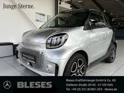 Bodypanels in cool silver () Gebraucht 2021 Smart ForTwo Electric Drive Exclusive Coupé | 10.900 € (Fairer Preis)