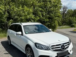 Weiß Gebraucht 2014 Mercedes E220 Kombi | 16.000 €
