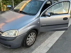 Grau Gebraucht 2002 Opel Corsa Limousine | 1.000 € (Guter Preis)
