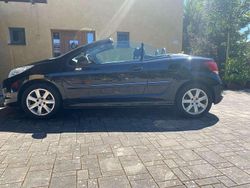 Schwarz Gebraucht 2011 Peugeot 207 CC Filou Cabrio | 2.650 € (Fairer Preis)