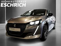 Silber Gebraucht 2023 Peugeot e-208 Allure Kleinwagen | 24.880 € (Fairer Preis)