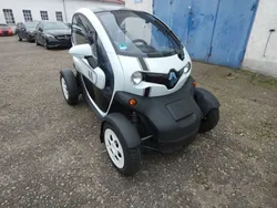 Weiß Gebraucht 2013 Renault Twizy Kleinwagen | 2.980 € (Fairer Preis)