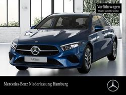 Spektralblau Gebraucht 2024 Mercedes A250 Limousine | 33.900 € (Etwas zu teuer)