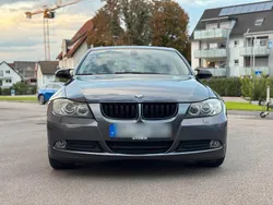 Grau Gebraucht 2007 BMW 330 Limousine | 6.399 € (Guter Preis)