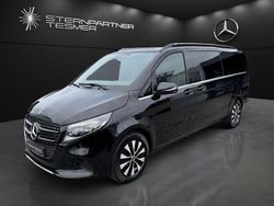 Obsidianschwarz metallic Gebraucht 2024 Mercedes V300 Avantgarde Van / Kleinbus | 67.999 € (Superpreis)