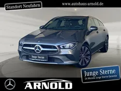 Grau (mountaingrau) Gebraucht 2023 Mercedes CLA200 Shooting Brake Kombi | 28.950 € (Superpreis)
