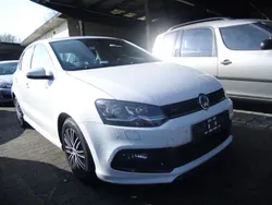 Weiß Gebraucht 2016 VW Polo Highline Limousine | 7.999 € (Fairer Preis)
