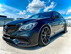 Schwarz Gebraucht 2013 Mercedes E63S AMG AMG Limousine | 44.000 € (Etwas zu teuer)
