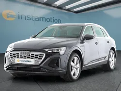 Grau Gebraucht 2024 Audi Q8 e-tron SUV | 58.149 € (Fairer Preis)