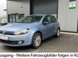 Blau Gebraucht 2011 VW Golf VI Style Kleinwagen | 10.990 € (Etwas zu teuer)