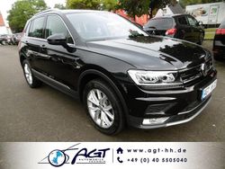 Deep black Gebraucht 2016 VW Tiguan Highline SUV | 24.890 € (Fairer Preis)