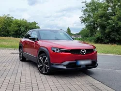 Rot Gebraucht 2021 Mazda MX30 Touring SUV | 15.499 € (Fairer Preis)