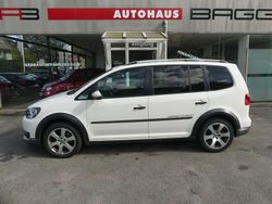 Weiß Gebraucht 2011 VW Touran Cross Van / Kleinbus | 8.990 € (Fairer Preis)