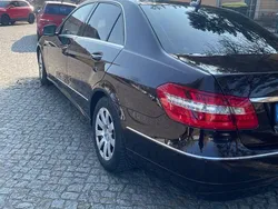 Braun Gebraucht 2011 Mercedes E250 Limousine | 9.800 € (Fairer Preis)