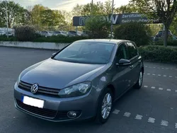 Grau Gebraucht 2011 VW Golf VI Style Limousine | 7.000 € (Fairer Preis)