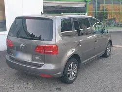 Gebraucht 2011 VW Touran Van / Kleinbus | 4.750 €