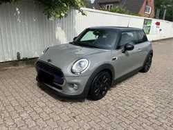 Grau Gebraucht 2017 Mini Cooper Chili Kleinwagen | 13.500 € (Guter Preis)