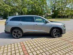 Grau Gebraucht 2023 Renault Espace Esprit Alpine Van / Kleinbus | 34.900 € (Fairer Preis)