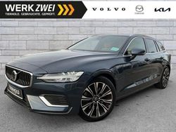 Blau Gebraucht 2022 Volvo V60 Plus Kombi | 37.900 € (Fairer Preis)