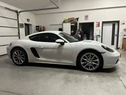 Weiß Gebraucht 2018 Porsche Cayman Coupé | 39.667 € (Superpreis)