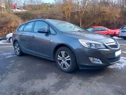 Grau Gebraucht 2011 Opel Astra Kombi | 3.650 € (Guter Preis)