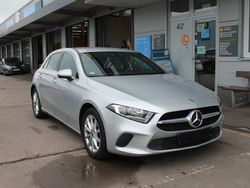 Silber Gebraucht 2020 Mercedes A180 Business Limousine | 19.300 € (Etwas zu teuer)
