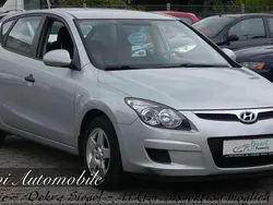 Silber Gebraucht 2010 Hyundai i30 Classic Limousine | 3.800 € (Fairer Preis)