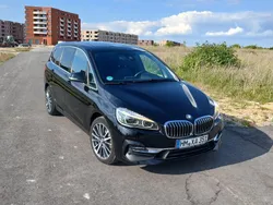 Schwarz Gebraucht 2019 BMW 220 Gran Tourer Luxury Line Van / Kleinbus | 22.100 € (Etwas zu teuer)