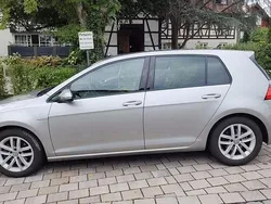 Grau Gebraucht 2019 VW Golf VII Comfortline Limousine | 18.000 € (Fairer Preis)